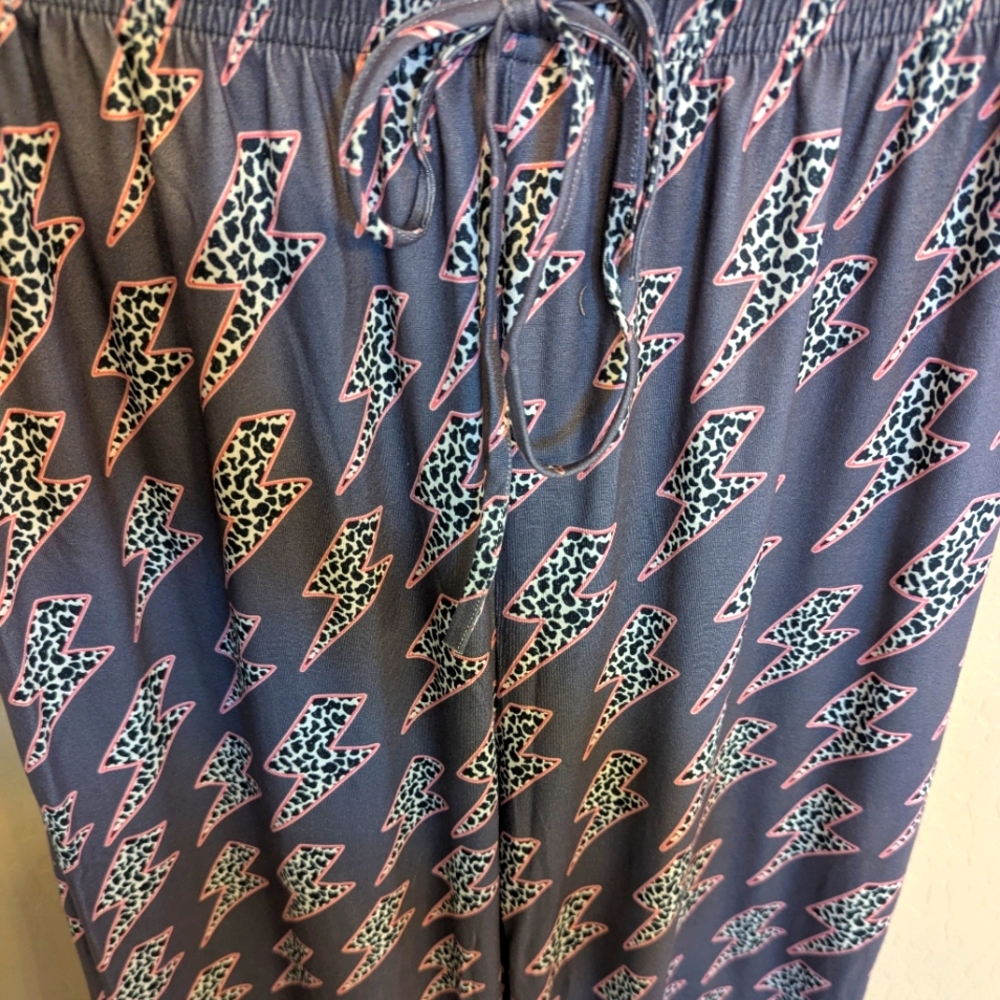 Lightweight Lounge Pajama Pants with Pink and Black Lightning Print Size S-M